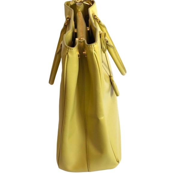 Prada Yellow Saffiano Vernice Tote Ananas - Picture 5 of 7